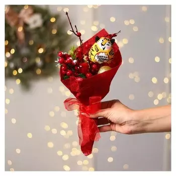 Букет C игрушкой «Замурчательного года»