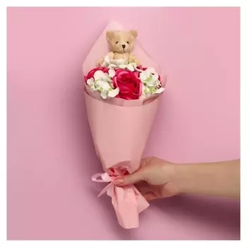 Букет с игрушкой «Мишутка глория»