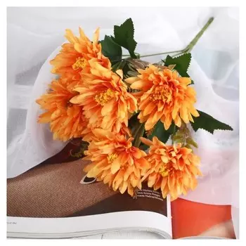 Букет "Строгий георгин" 35 см