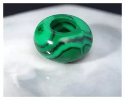 Бусина "Малахит" D=14мм, D отверстия=5мм