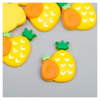 Декор для творчества пластик "Ананас и половинка" набор 10 шт 2,7х2,1 см