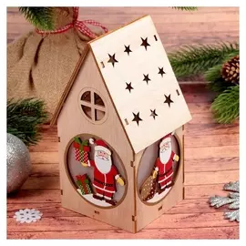 Декор с подсветкой "Домик с подарочком"