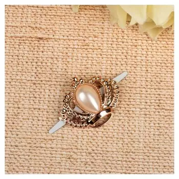 Декоративные элементы на прокол «Короны», 4 × 3,5 см, 10 шт, цвет золотой