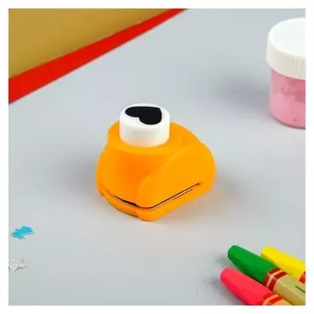 Дырокол фигурный "Сердечко" D=1,5 см.