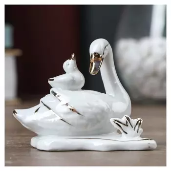 Фигурка "Лебёдушка с деткой"