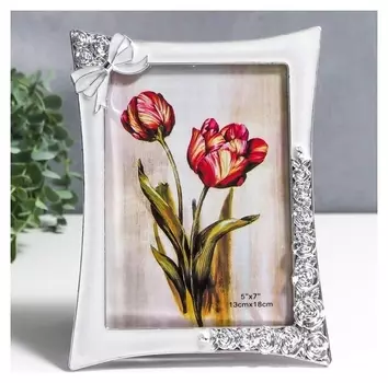 Фоторамка пластик под металл 13х18 см "Розы и бант" серебро и перламутр 17х22,5х1,3 см