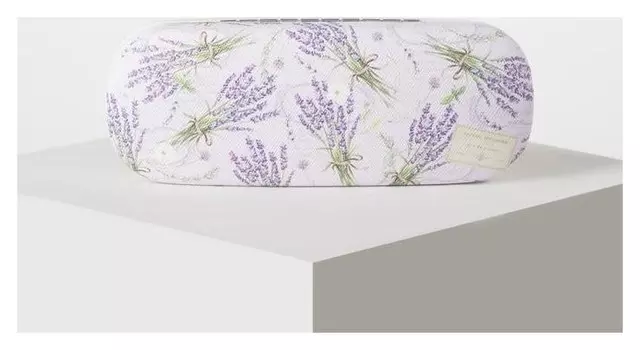 Футляр для очков белый с лавандой