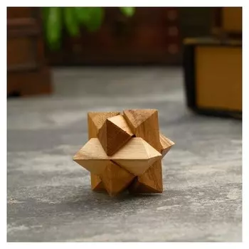 Головоломка из дерева "Зведа" 6 частей 7х7х6 см