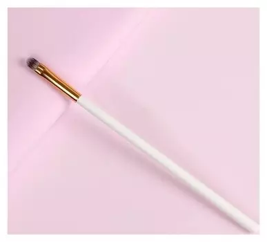 Кисть для макияжа, цвет белый