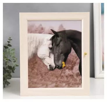 Ключница "Лошади" молочный дуб 24х29 см