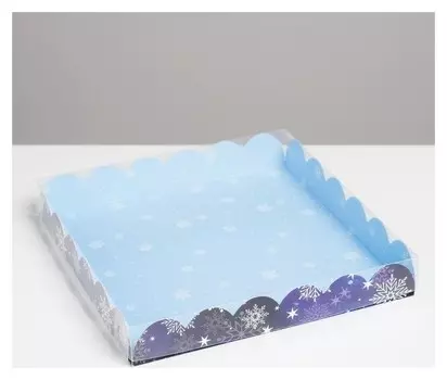 Коробка для кондитерских изделий с PVC крышкой «Снежинки», 21 × 21 × 3 см