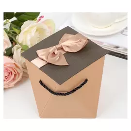 Коробка подарочная 15 х 15 х 11,5 см Шоколадный/бежевый