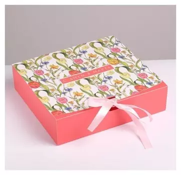 Коробка складная подарочная «С 8 марта», 20 × 18 × 5 см