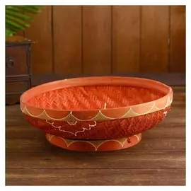 Корзинка плетёная из ротанга "Красный цветок" 35x35х12см