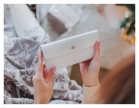 Кошелёк женский, 2 отдела на клапане, цвет белый