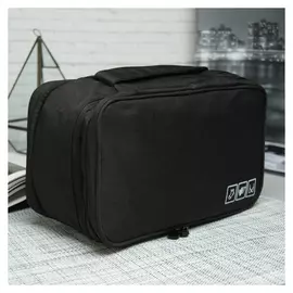 Косметичка дорожная, 3 отдела на молниях, цвет чёрный