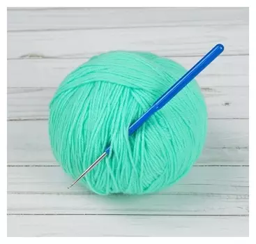 Крючок для вязания, с пластиковой ручкой, D = 1 мм, 13,5 см, цвет синий