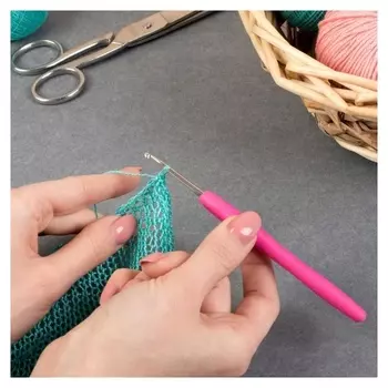 Крючок для вязания, с силиконовой ручкой, D = 2,5 мм, 14 см