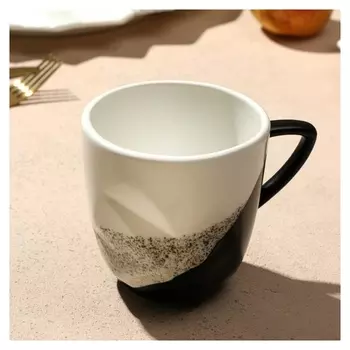 Кружка "Снежные горы", чёрно-белая, 350 мл