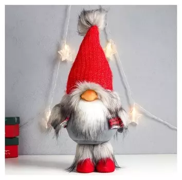 Кукла интерьерная "Дед мороз в красном колпаке с меховой бомбошкой" 45х18х11 см