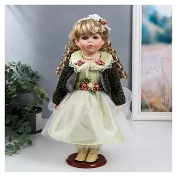 Кукла коллекционная керамика "Катенька в зеленоватом платье и зелёном кардигане" 40 см