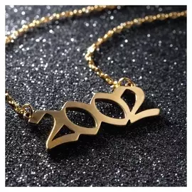 Кулон "Год рождения" 2002, цвет золото