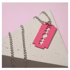 Кулон "Лезвие", цвет ярко-розовый в серебре