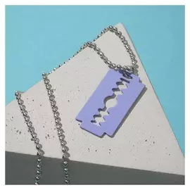 Кулон "Лезвие", цвет сиреневый в серебре