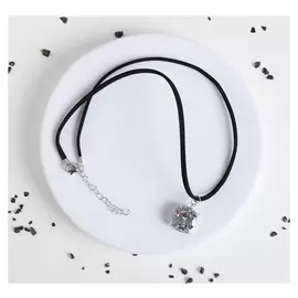 Кулон на шнурке "Кристаллик" крупный, цвет белый в серебре, 44 см