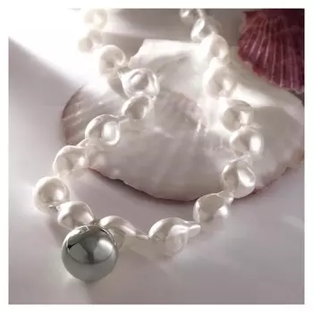 Кулон "Шар" каплевидные бусины, цвет белый в серебре, 40см