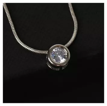 Кулон "Стразинка" круг в огранке, цвет белый в серебре, длина 40см