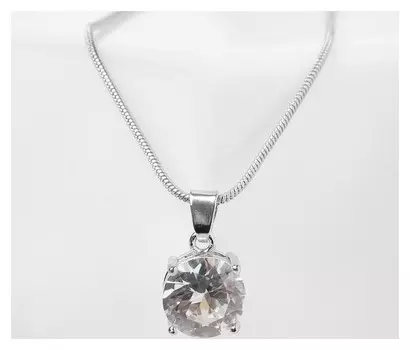 Кулон Стразинка в цапе, цвет белый в серебре, цепочка 40 см