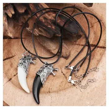 Кулон унисекс "Клык волка", 42 см