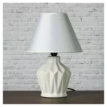 Лампа настольная "Грани" 1х25вт E14 белый 20х20х30см