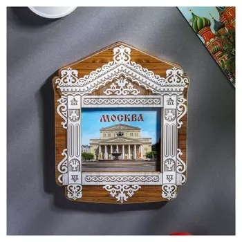 Магнит в форме окна «Москва»
