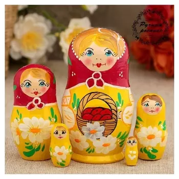 Матрёшка «Корзинка», красный платок, 5 кукольная, 10 см
