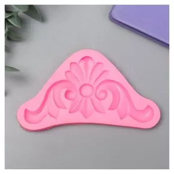 Молд силикон "Узор - уголок с вензелем" 1,3х6,1х11,1 см