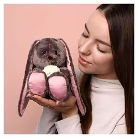 Мягкая игрушка Li с белыми цветами