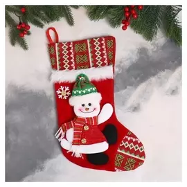 Мягкая подвеска "Носок - снеговик со снежинкой" сидит 26х40 см, зелёно-красный