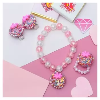 Набор детский 3 предмета: клипсы, кольцо,браслет, клубника блестки