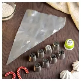 Набор кондитерский 12 пр: 3 мешка 29x22 см, насадки 8 шт 3,5x4 см и адаптер "Новый год"