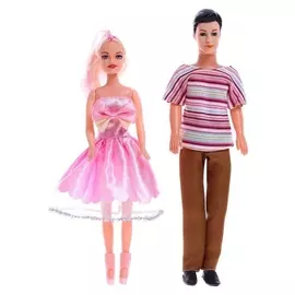 Набор кукол «Семья» с аксессуарами