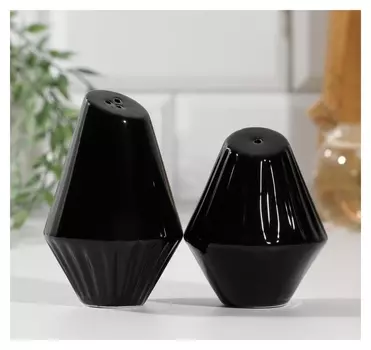 Набор солонка и перечница "Геометрия", чёрный, 14,5 х 10,8 см