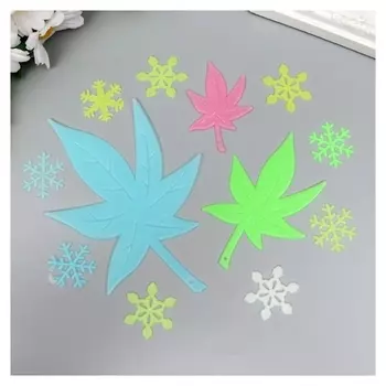 Наклейка фосфорная пластик "Снежинки и листья" набор 12 шт 17х12 см