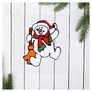 Наклейка на стекло "Снеговик с метлой" 15,5х12 см