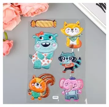 Наклейка пластик выпуклая текстура под дерево "Зверята" 30х18 см