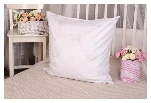 Наперник 70х70см на молнии лебеди серебро