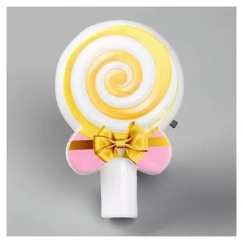 Ночник "Конфетка" LED 6х4,5х9 см.