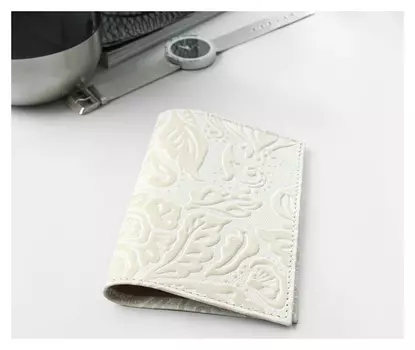 Обложка для паспорта, цвет белый