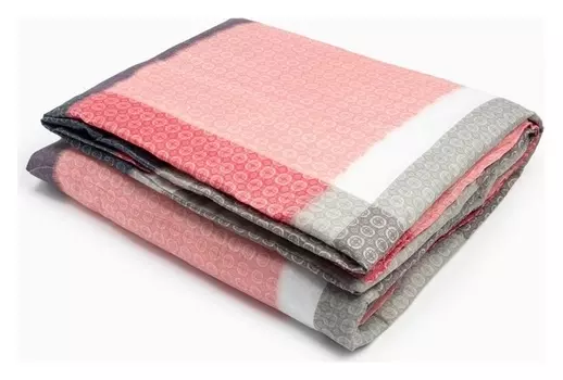 Одеяло экономь и Я 170*205, полиэстер, наполнитель синтепон 100гр